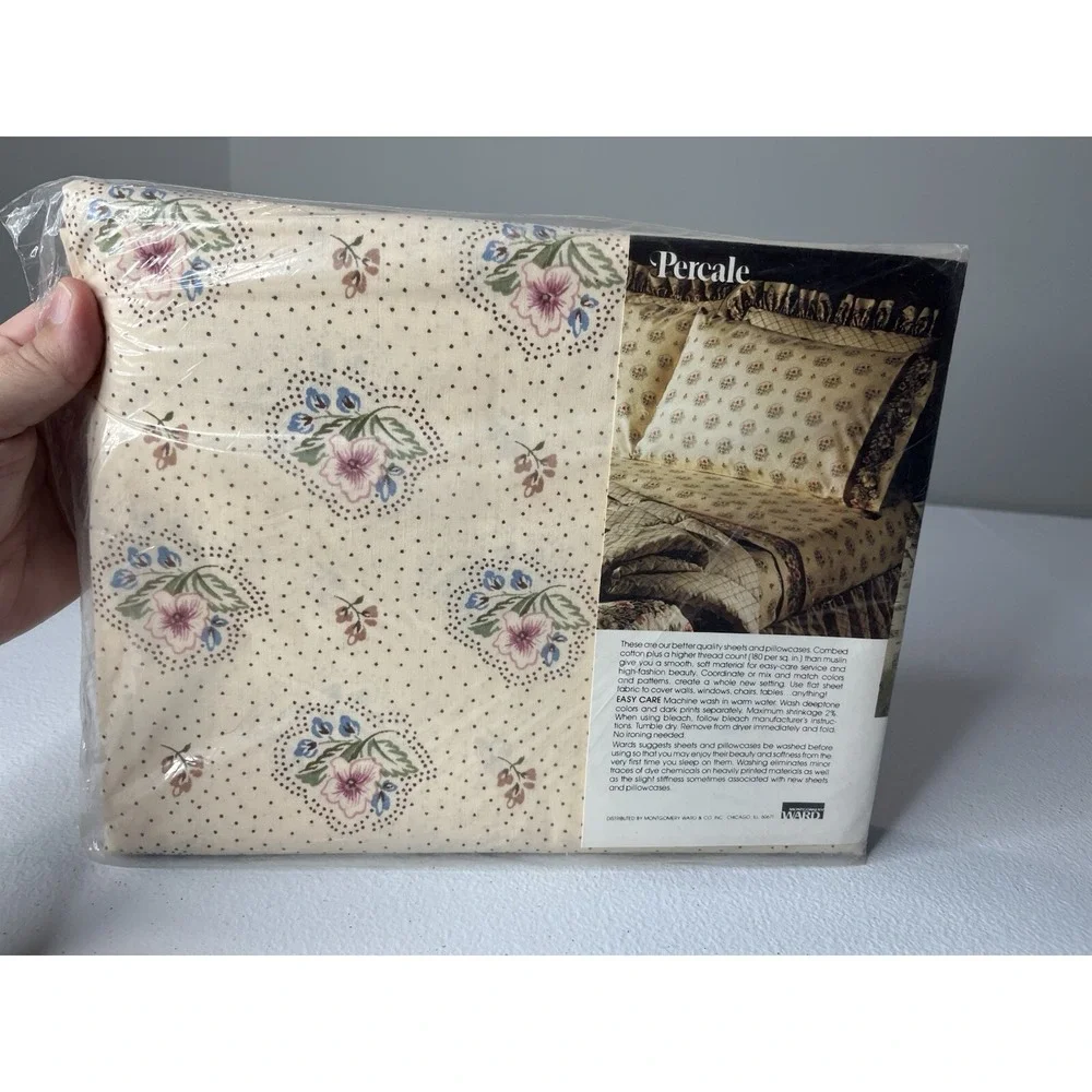 Vtg Montgomery Ward Full Size Flat And Fitted Sheets‎ Floral Brookside Percale